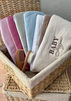 Coffret Mon Premier Rituel – Cape de bain, Carnet, Trousse & Brosse